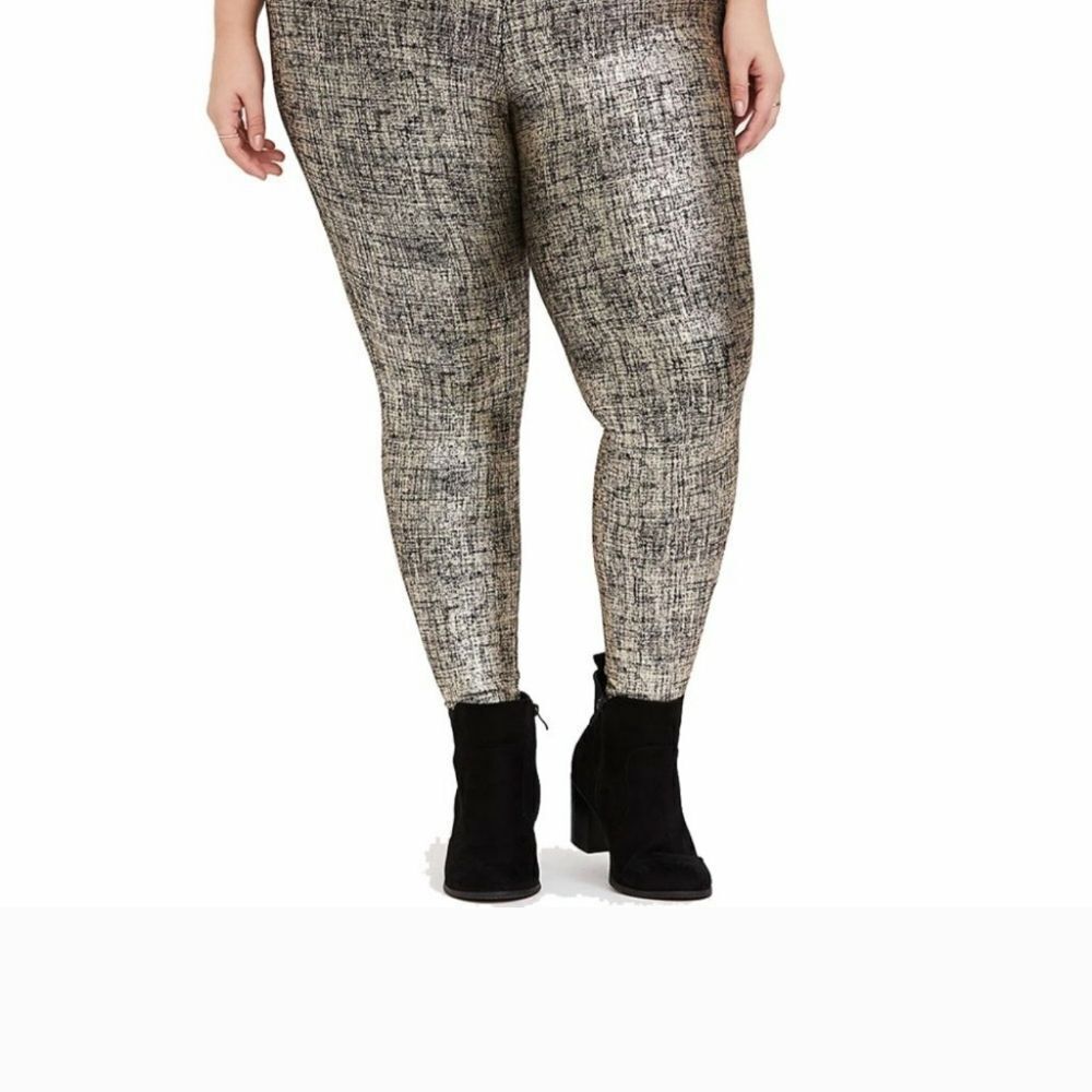 NWT 🆕️ TORRID SZ 4 Metallic Gold Foil Premium Stretch Leggings